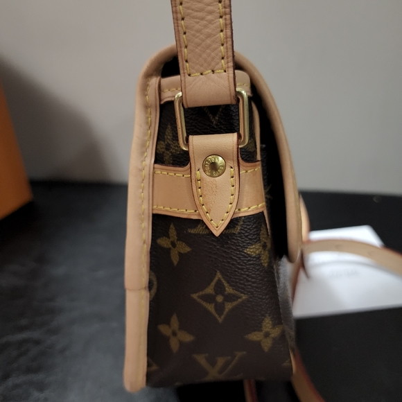 ❌️❌️SOLD❌️❌️ Louis Vuitton Sologne - Picture 7 of 16